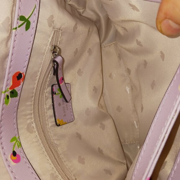 Kate Spade NY Laurel Way Large Carsen Crossbody - Picture 4 of 6